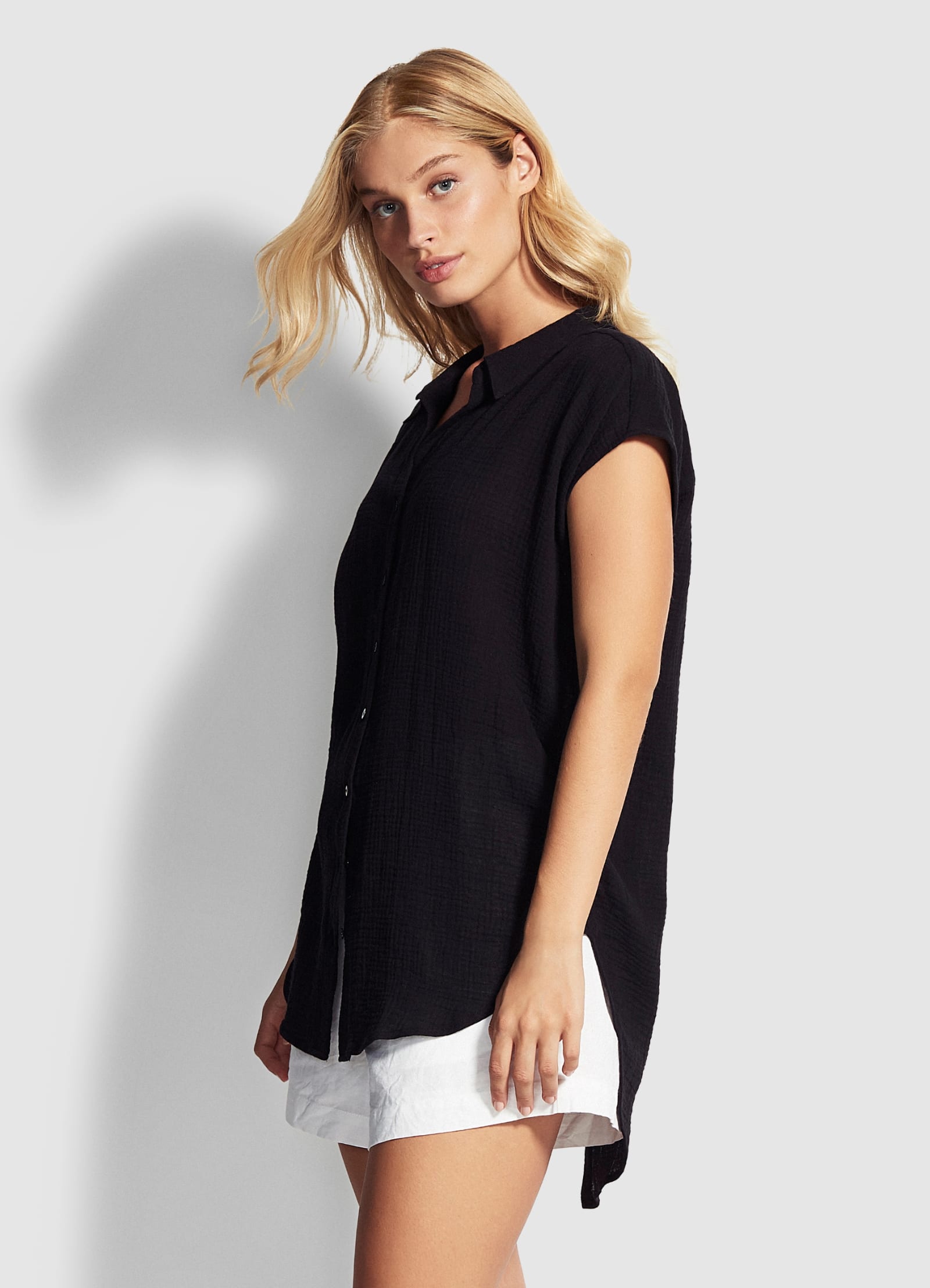 Beach Edit Sleeveless Beach Shirt - Black - Black view 2