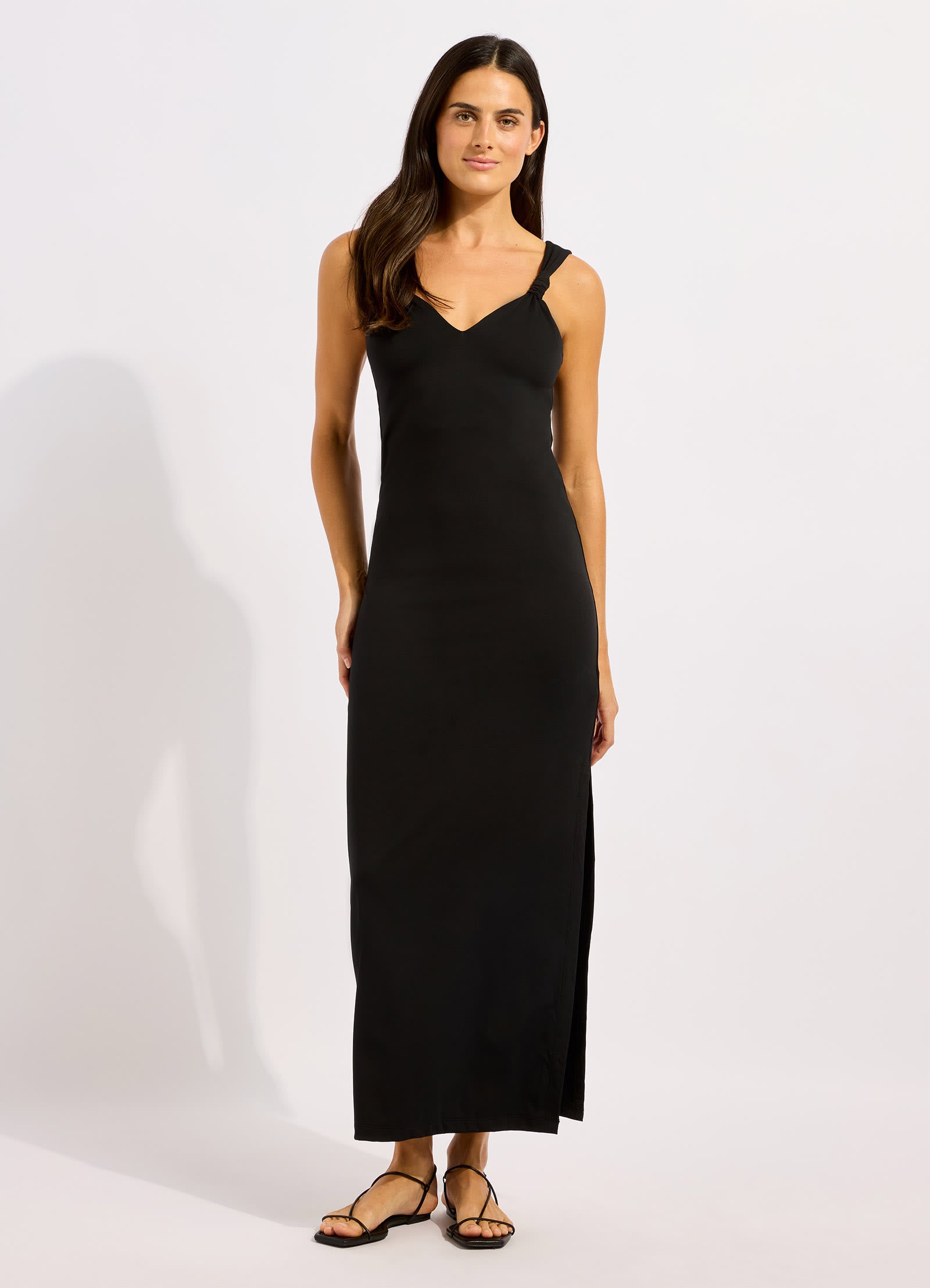 Beachedit Multi Fit Plunge Jersey Maxi Dress - Black