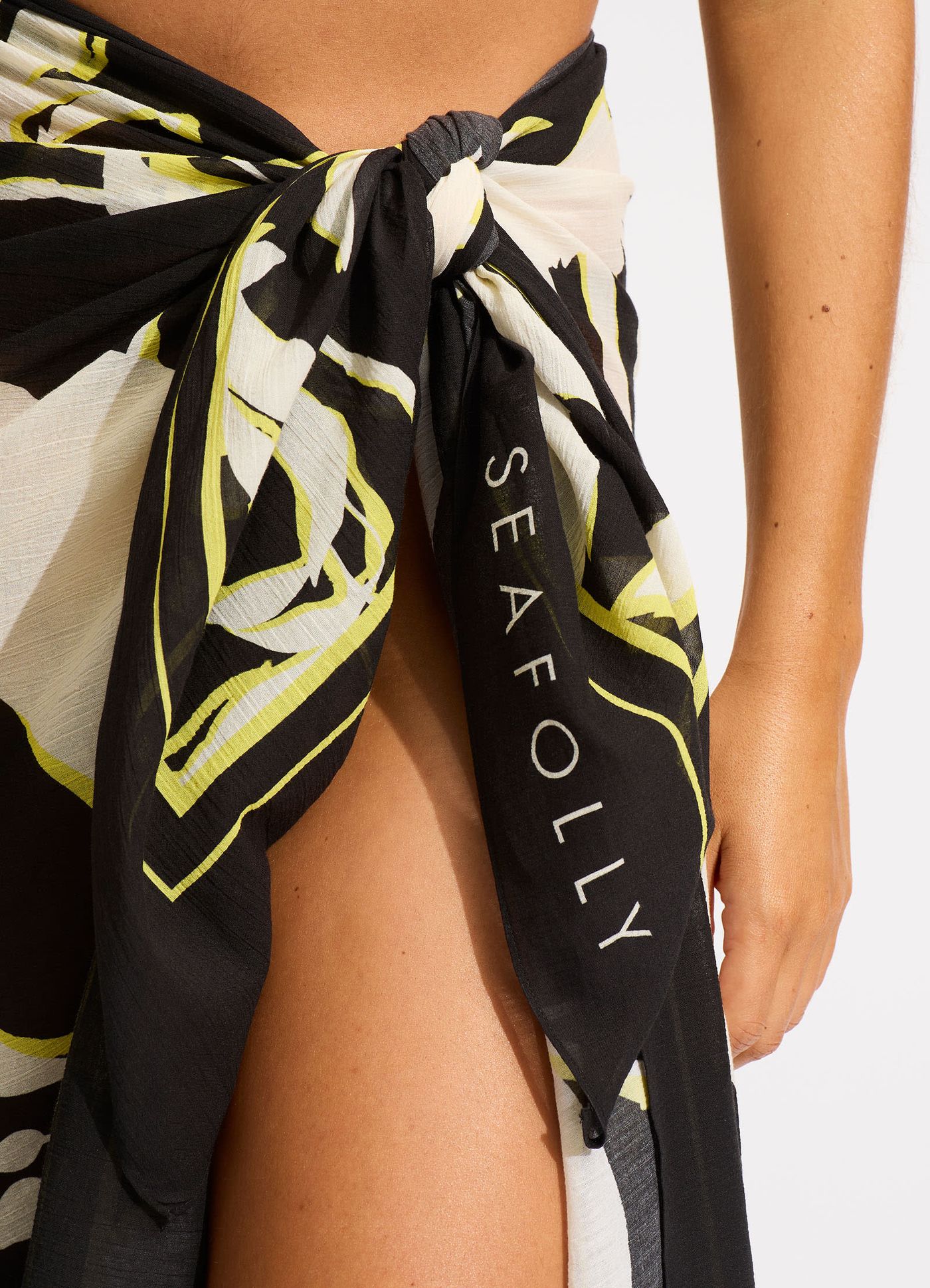 Birds Of Paradise Sarong - Black - Black view 4