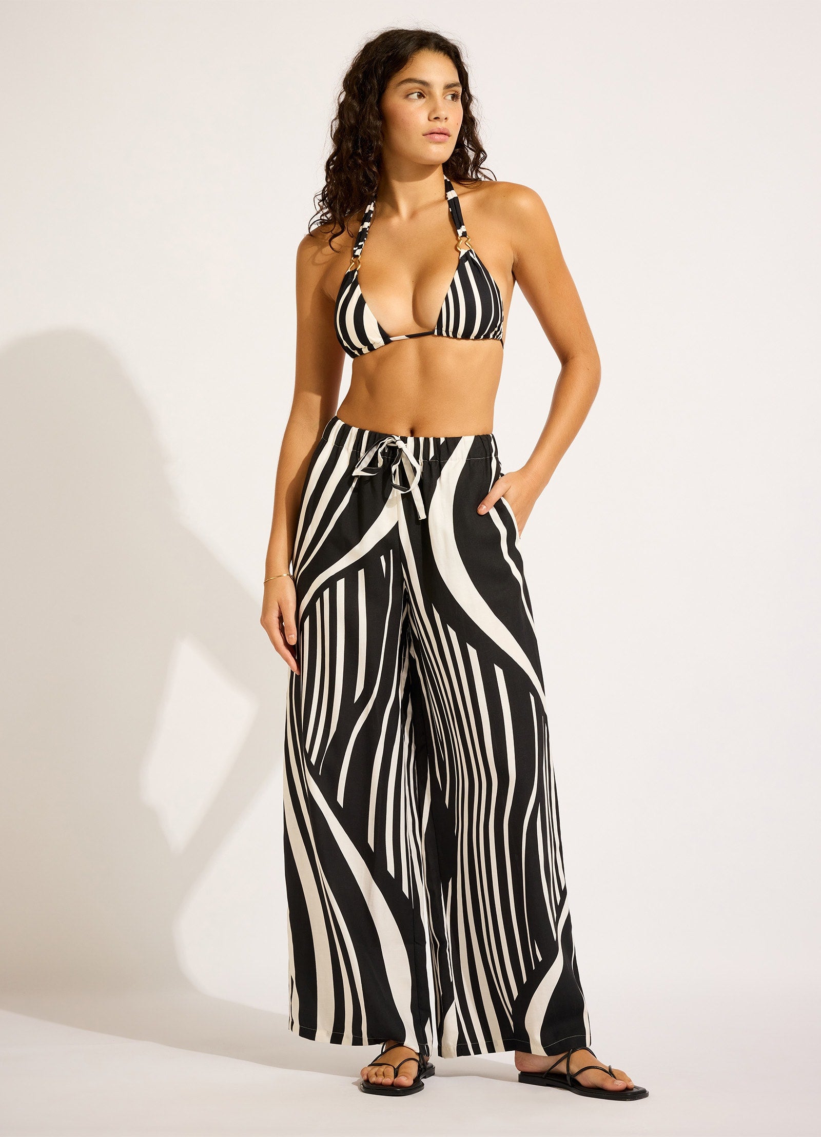 Coastline Drawcord Wide Leg Pant - Black
