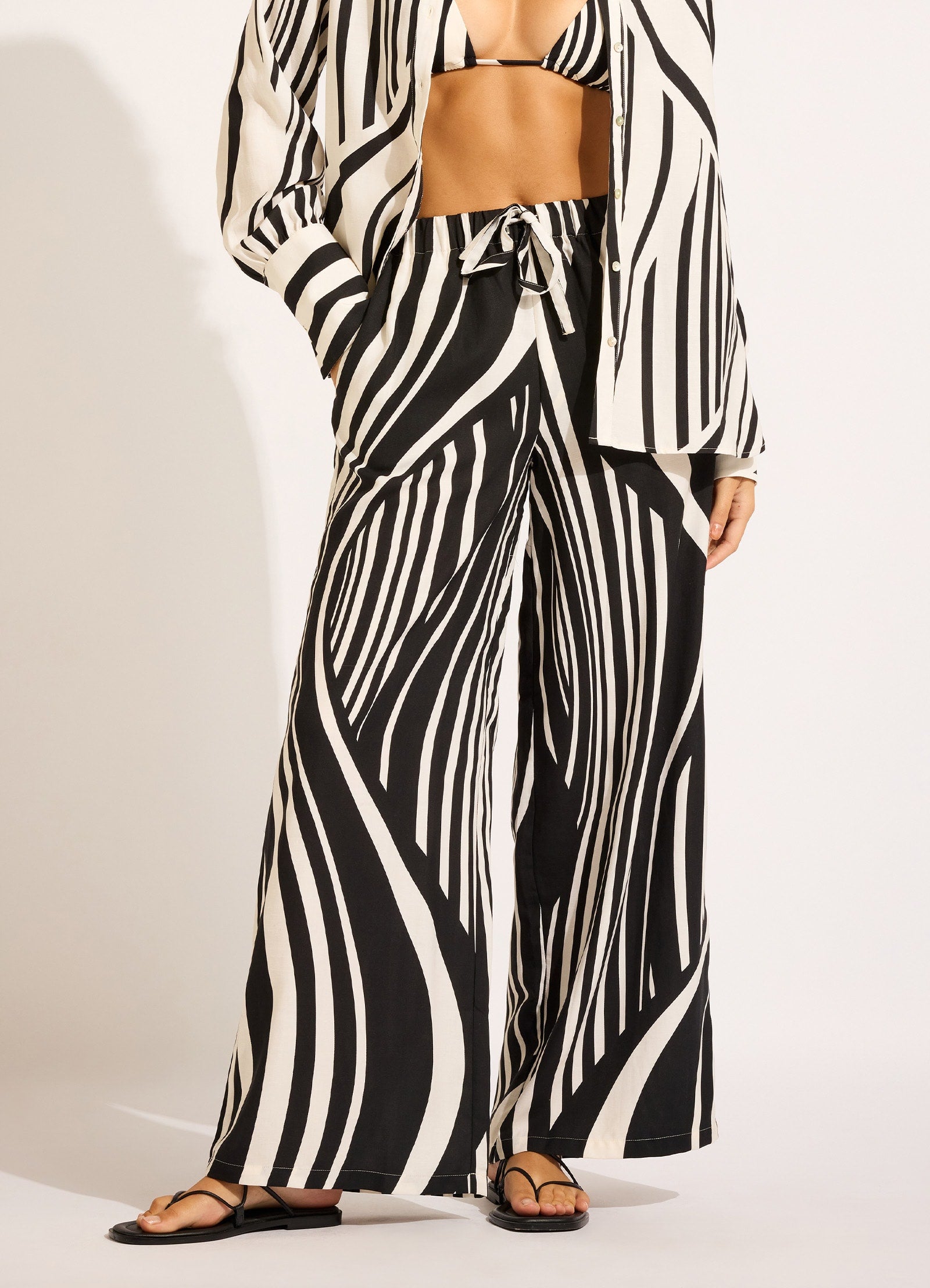 Coastline Drawcord Wide Leg Pant - Black view 2