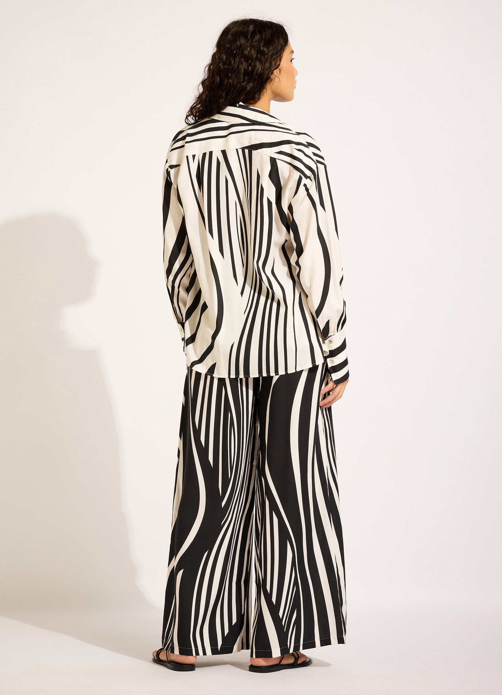 Coastline Drawcord Wide Leg Pant - Black view 4