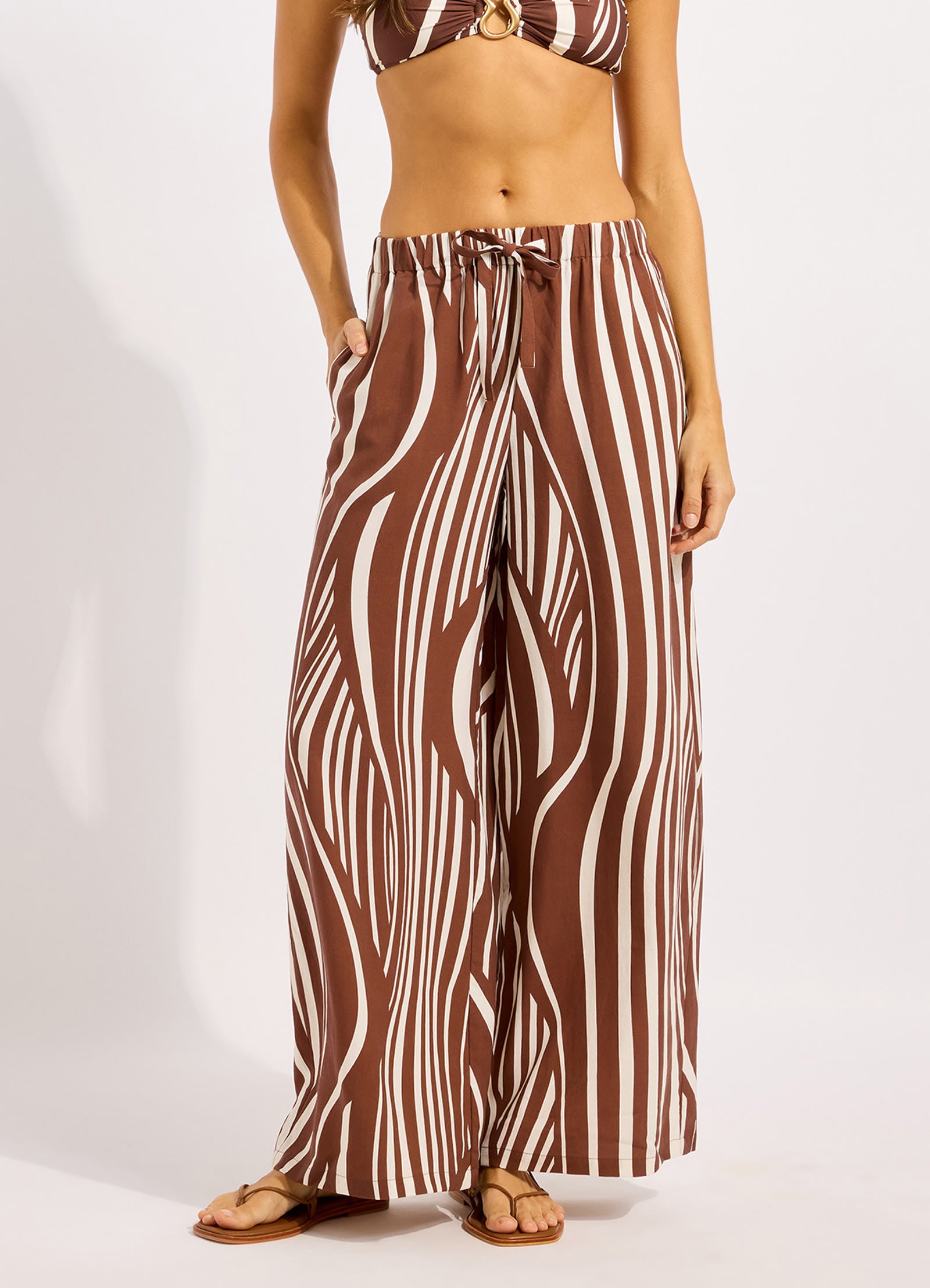 Coastline Drawcord Wide Leg Pant - Cocoa view 2