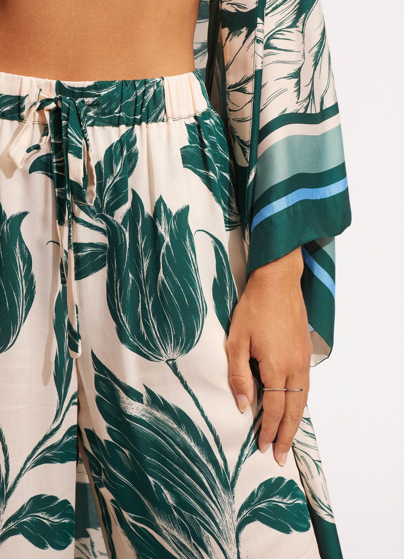 Fleur de Bloom Kimono - Evergreen - Evergreen view 5
