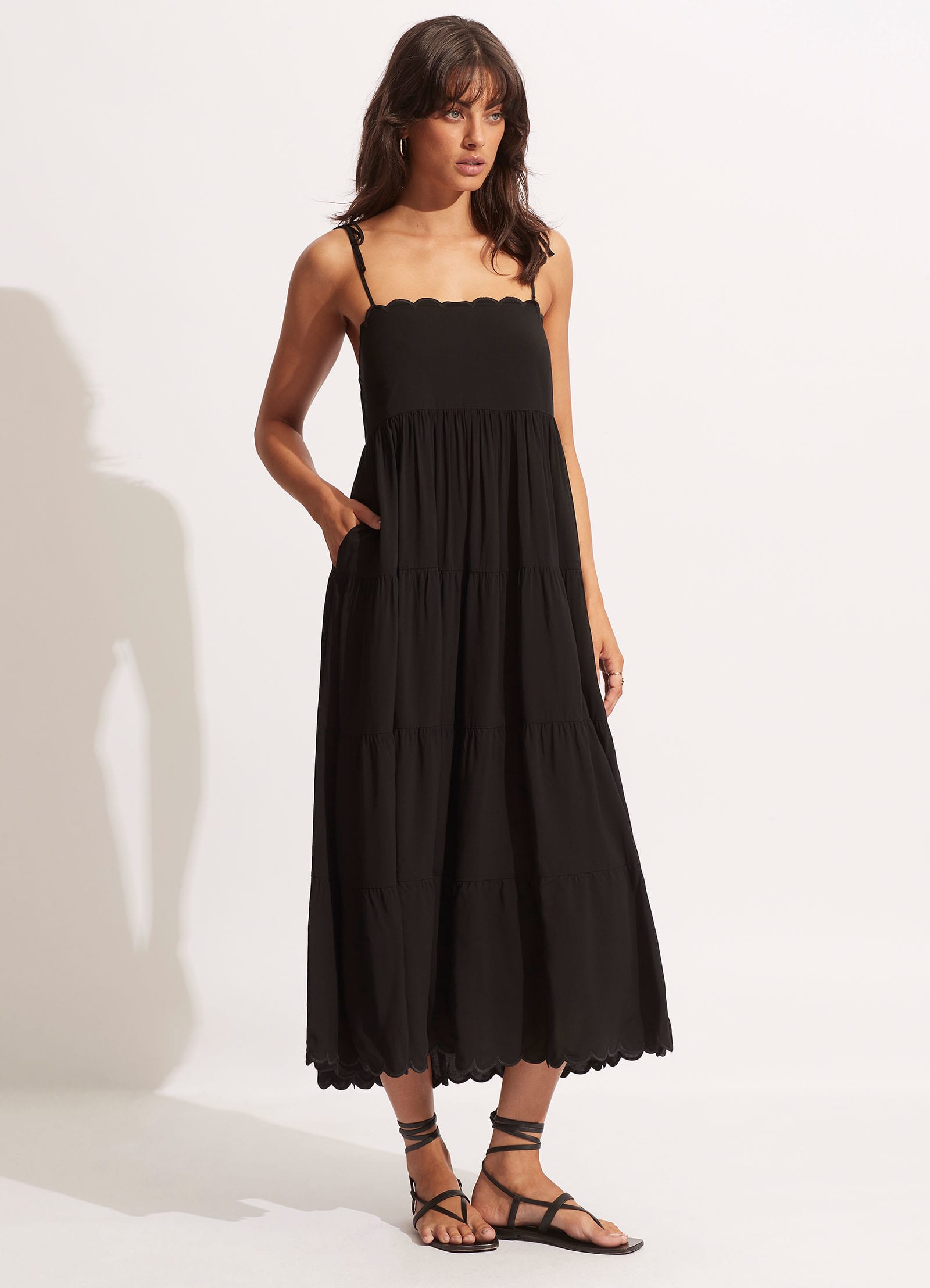 Gia Scallop Midi Dress - Black - Black view 3