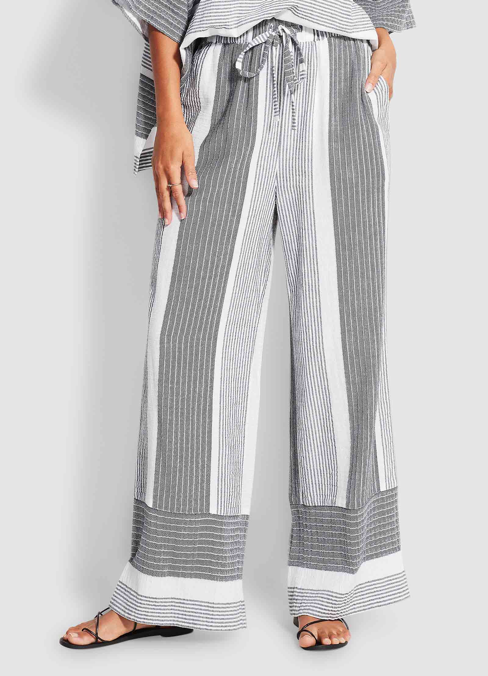 Jacquard Beach Pant  - Black - Black view 2