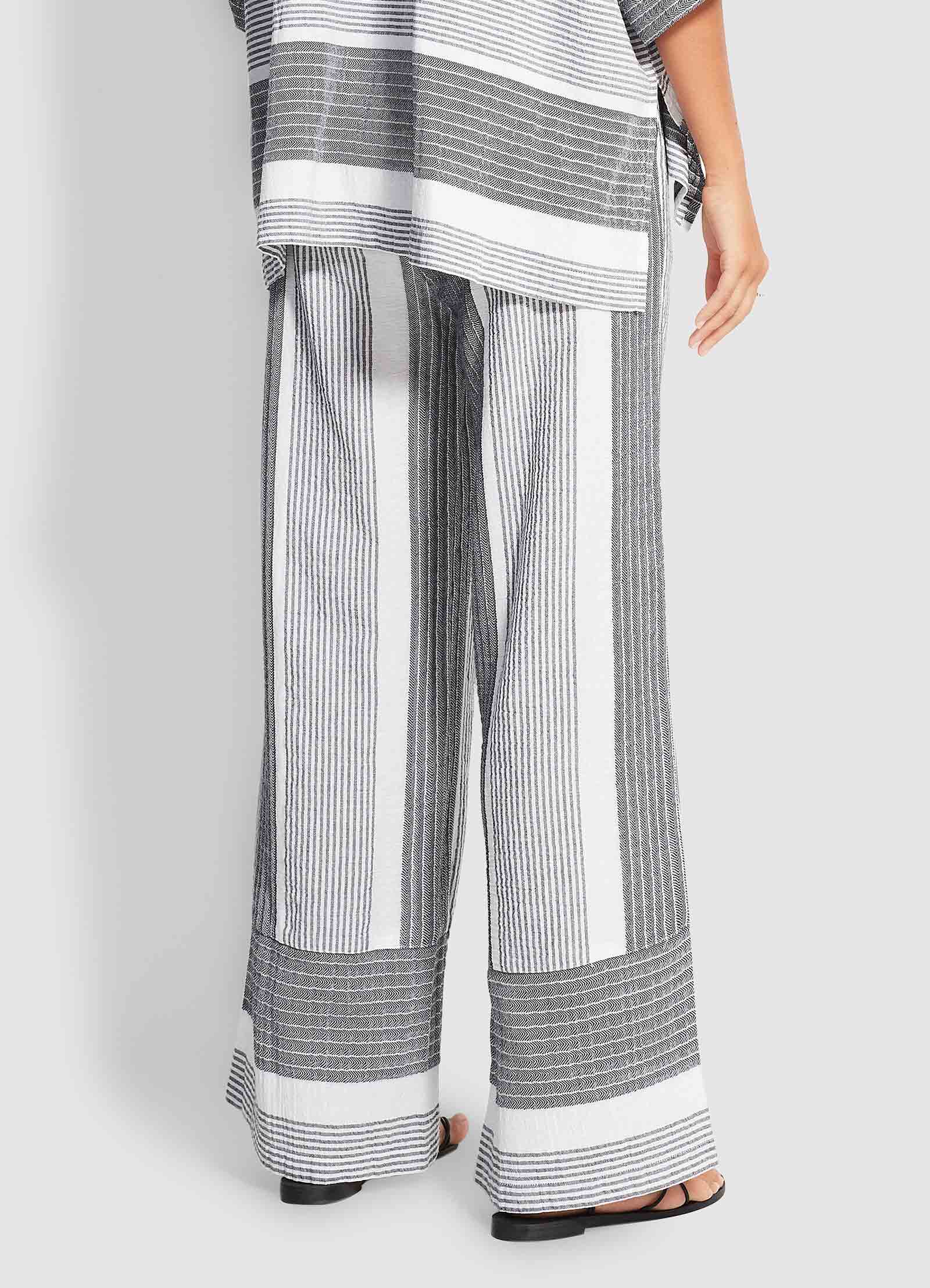 Jacquard Beach Pant  - Black - Black view 4