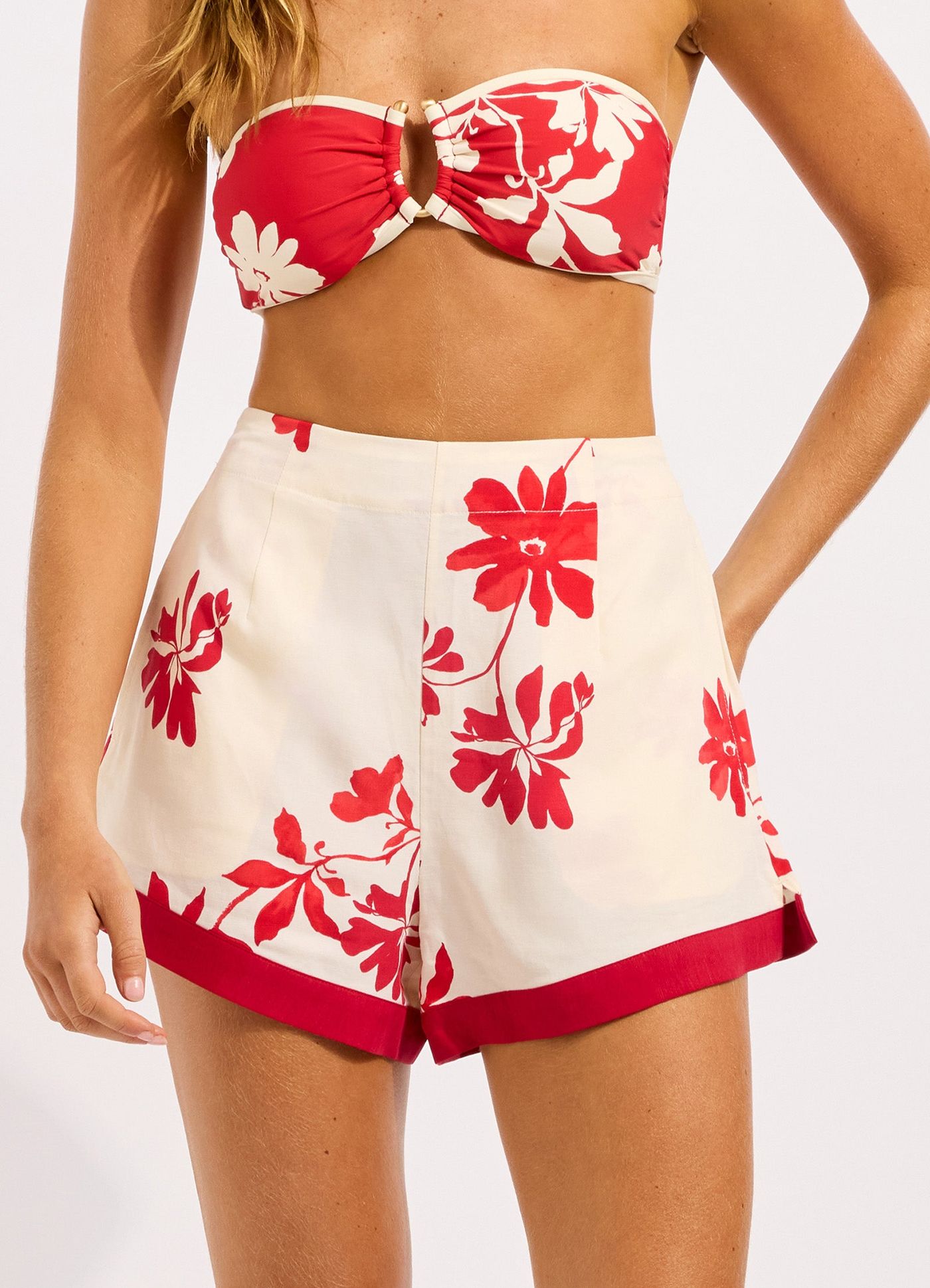 Mayflower Tailored Short - Ecru/Cosmo view 2