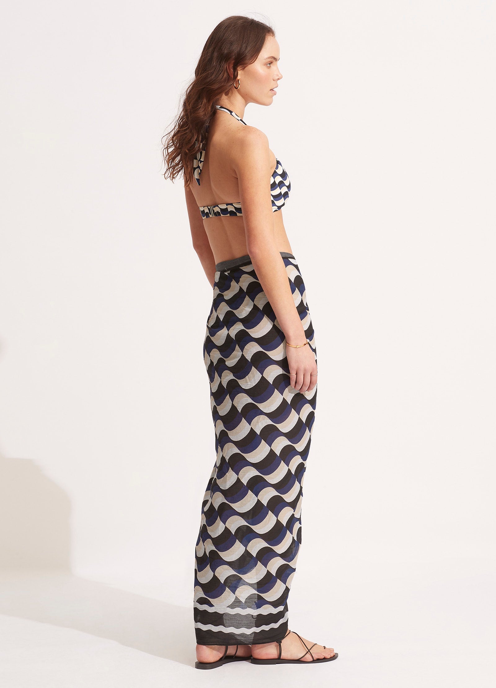 Modern Take Sarong - Black - Black view 3