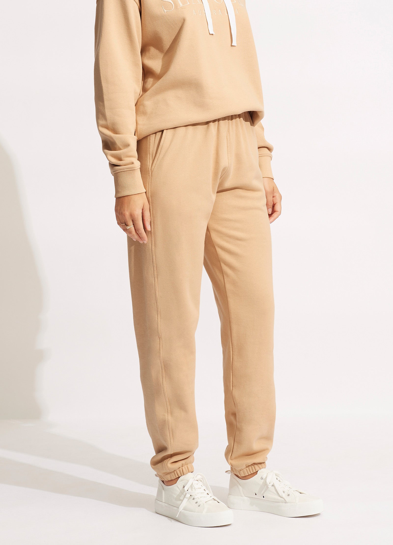 Originals Track Pant - Camel - Camel view 4