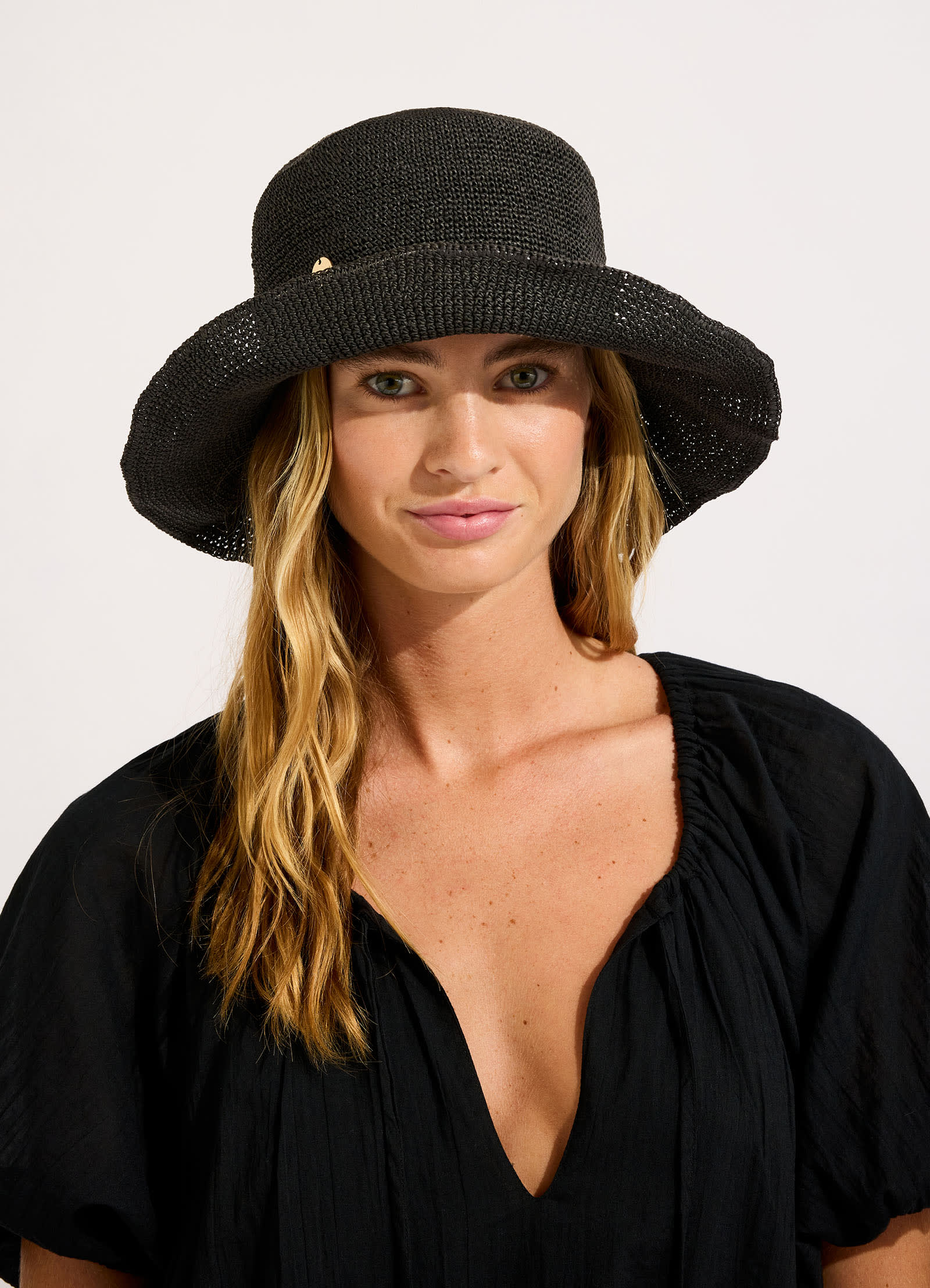 Packable Raffia Bucket Hat - Black