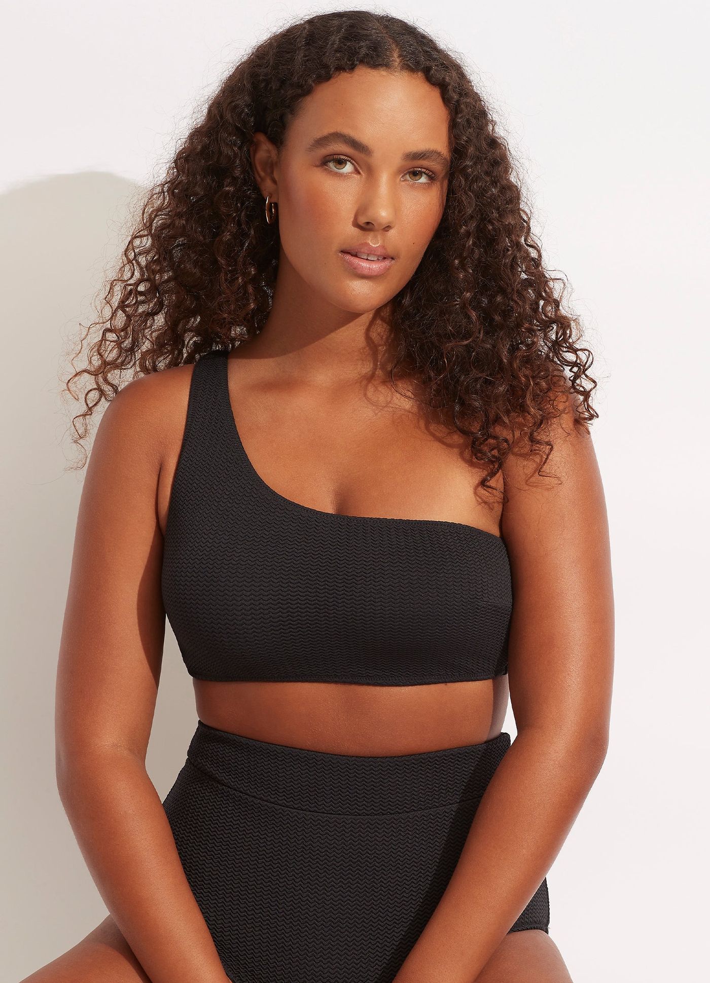 Sea Dive One Shoulder Bikini Top - Black - Black