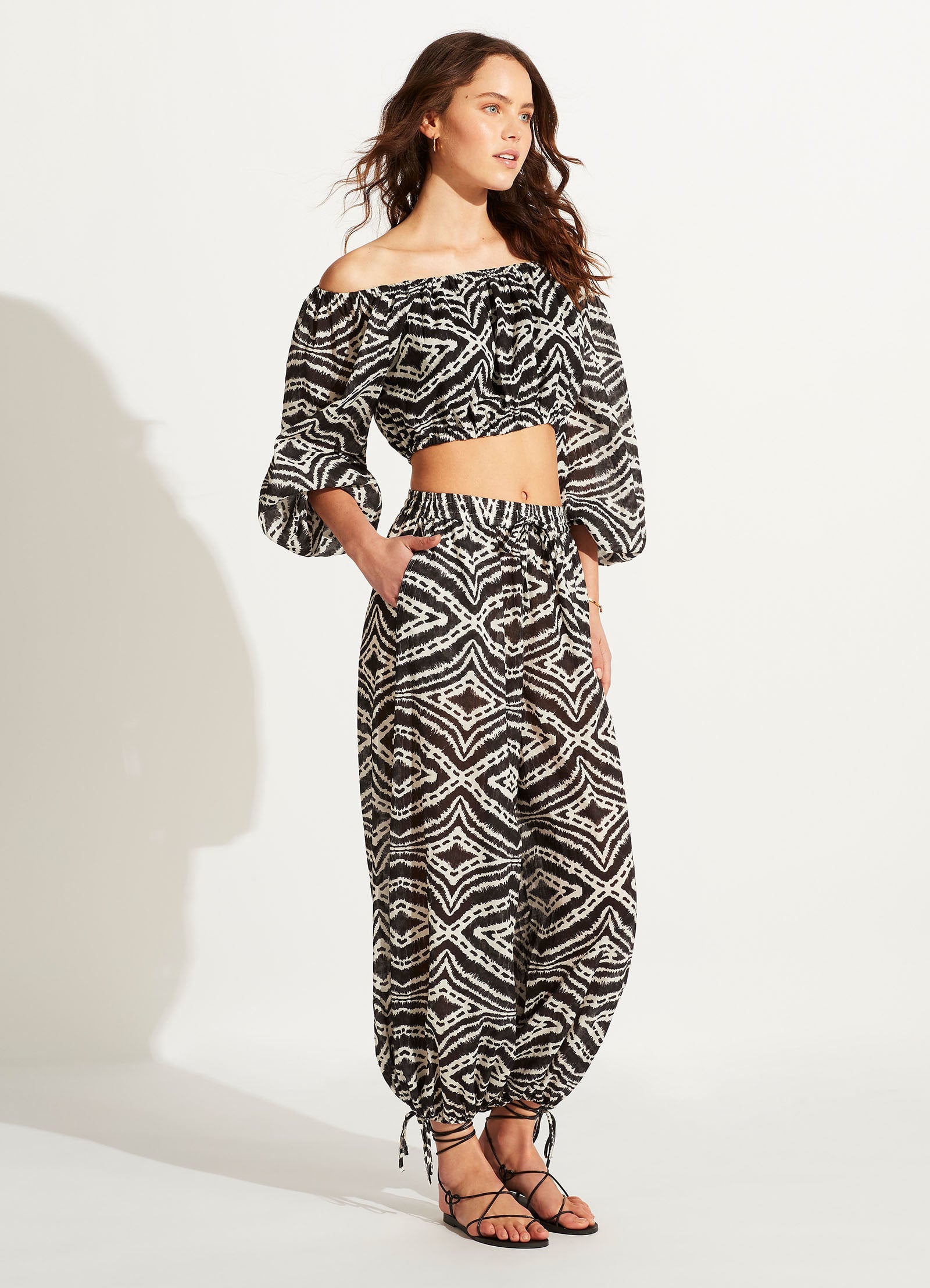 Zanzibar Crop Top - Black - Black view 3